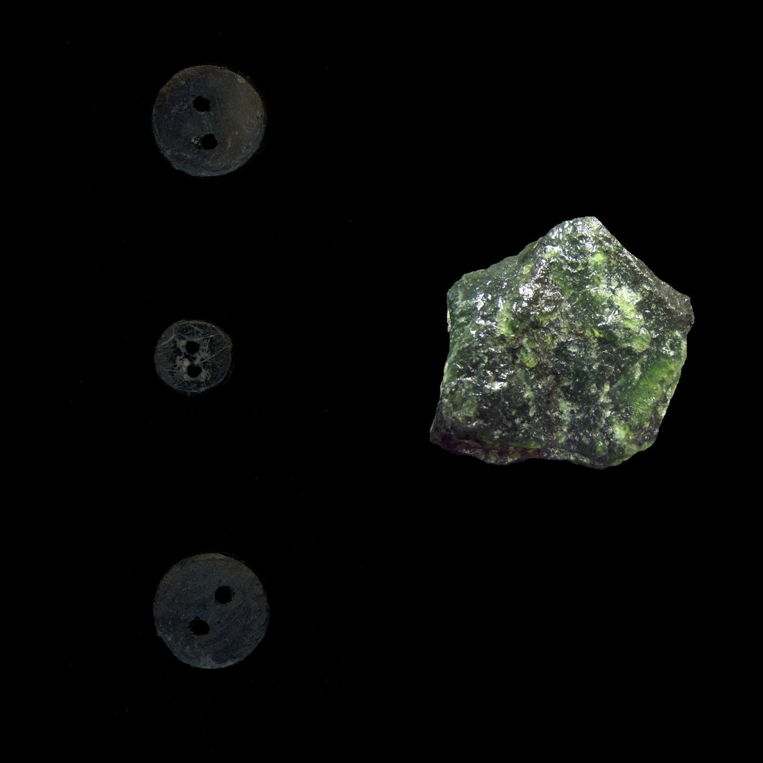 Longpi Buttons